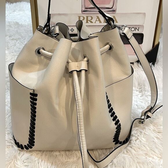 Zara Elegant White and Black Bucket Bag shoulder bag - Picture 3 of 10